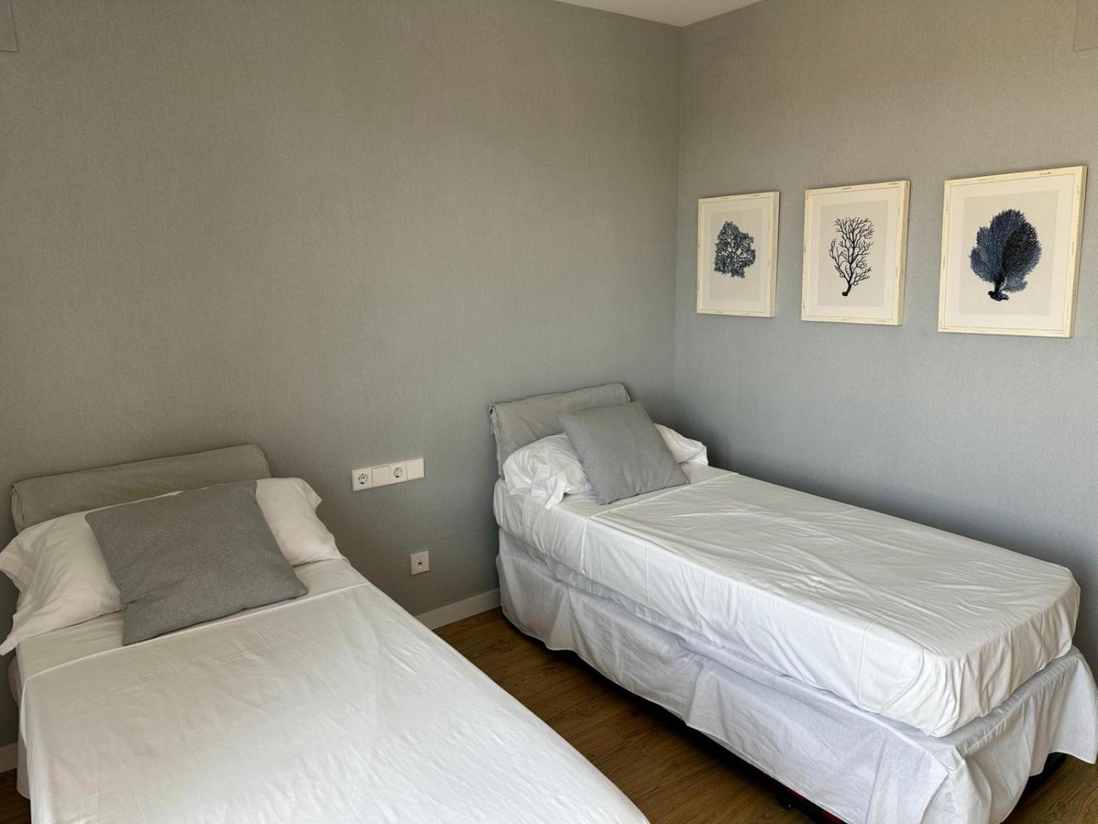 פלאמוס Calma S'Alguer Luxury Beach Apartment מראה חיצוני תמונה